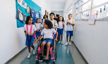 Como o Engajamento Escola-Comunidade Está Transformando a Educação: Exemplos Inspiradores do Mundo!