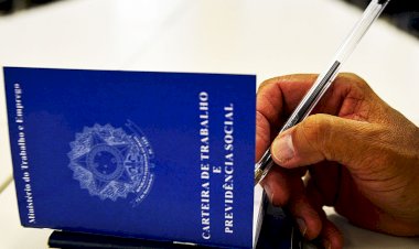 Brasil atinge menor desemprego da história, mas cortes em vagas qualificadas acendem alerta no mercado de trabalho!