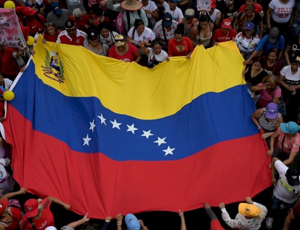 Direitos Humanos em Alerta Máximo: Anistia na Venezuela, Denúncias de Genocídio no Sudão e a Pressão Sobre a Justiça Global em 2026!